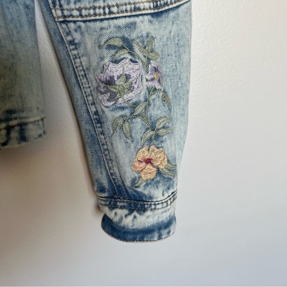 Floral Embroidered Light Blue Jean Jacket - Picture 11 of 16